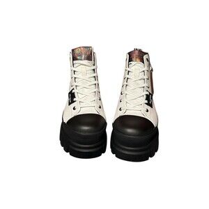 Palladium Women’s Revolt Hi TX Platform Boot in Star White Combat Boots Size 8.5